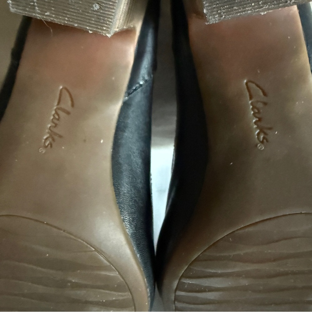 Clarks Black Leather Open-Toe Clog Mules Women Size 7.5 - Picture 9 of 11